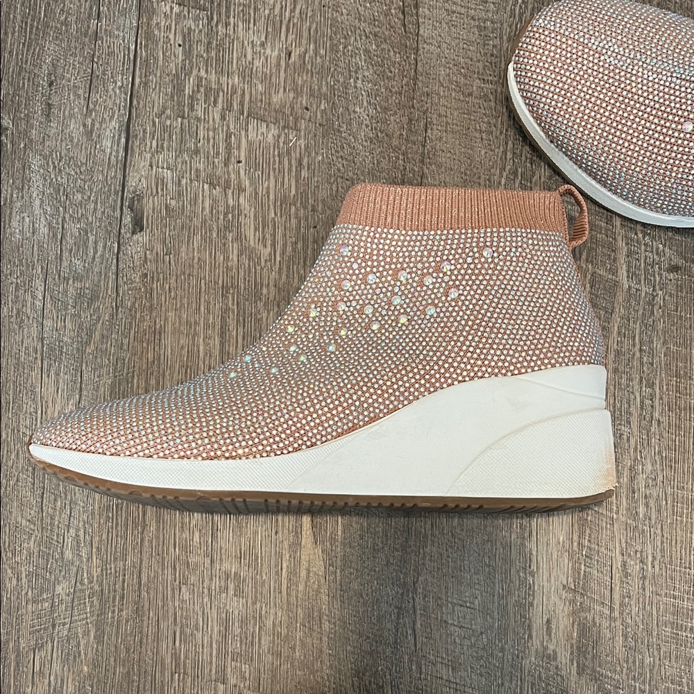 Alex Marie Rose Gold Women's Slip-On Sneakers size 10 - Picture 4 of 6